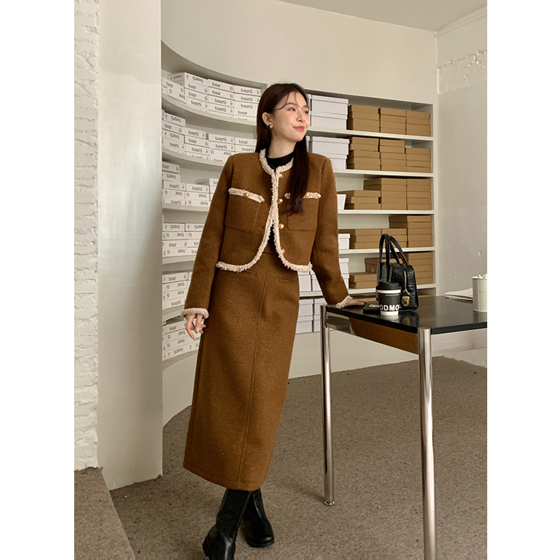 2024 Autumn Winter New Thick Quilted Wool Tweed Style Jacket and Skirt Two Piece Set for Women - Image 2