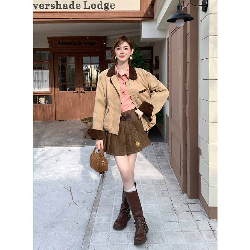 2025 Autumn Winter Retro Quilted Jacket and Pleated Skirt Two-Piece Set for Women - Image 2