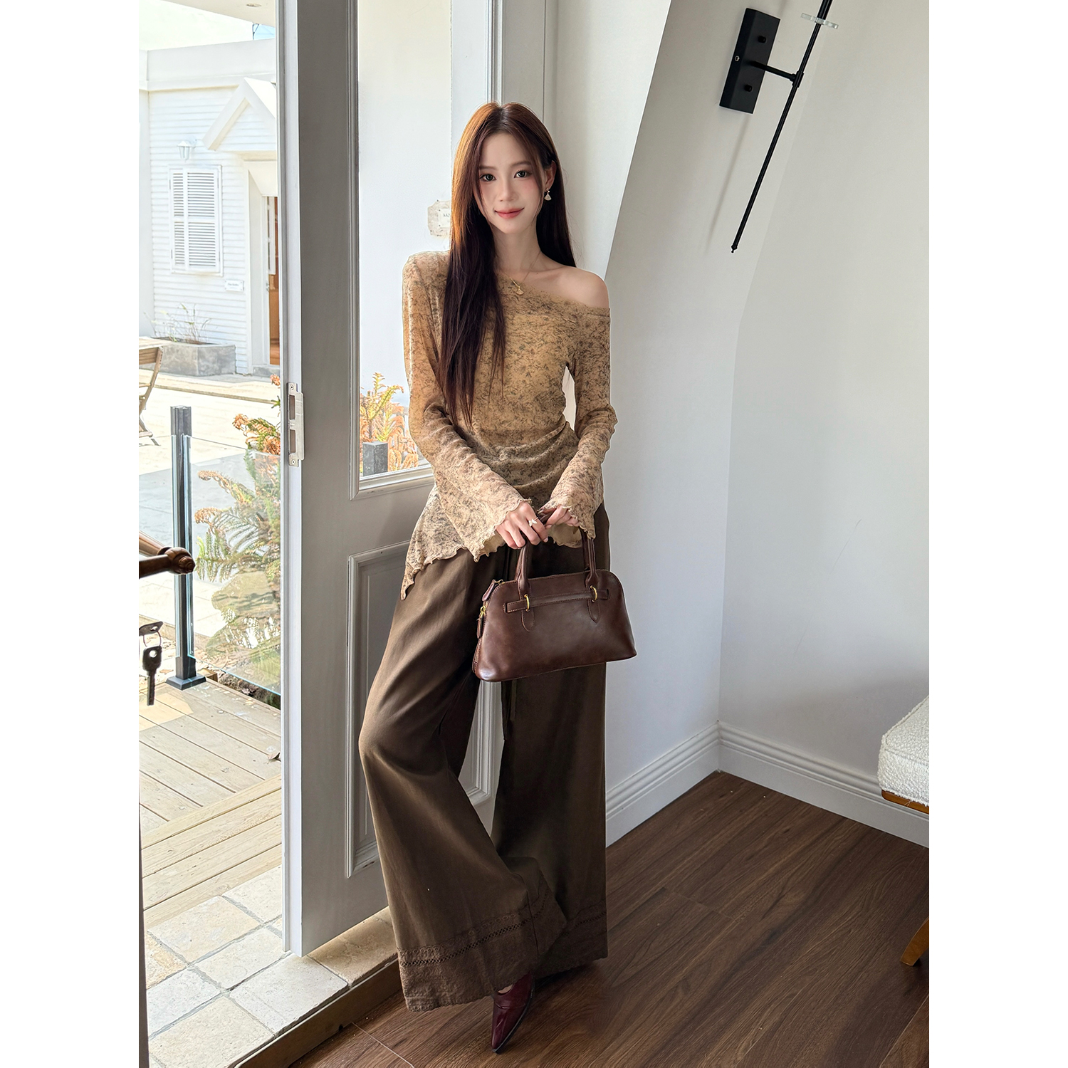 Spring Tie-Dye Gold Thread Knit Top and Pants Two-Piece Set for Women - Image 3