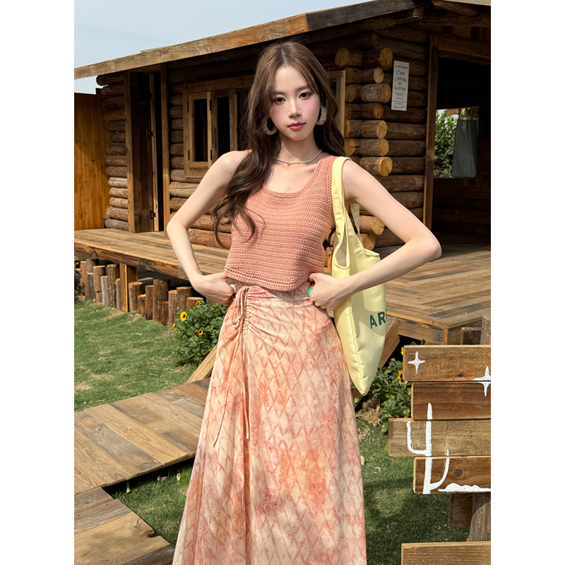 Summer Solid Knit Top and Chiffon Floral Skirt Two-Piece Set for Women - Image 4