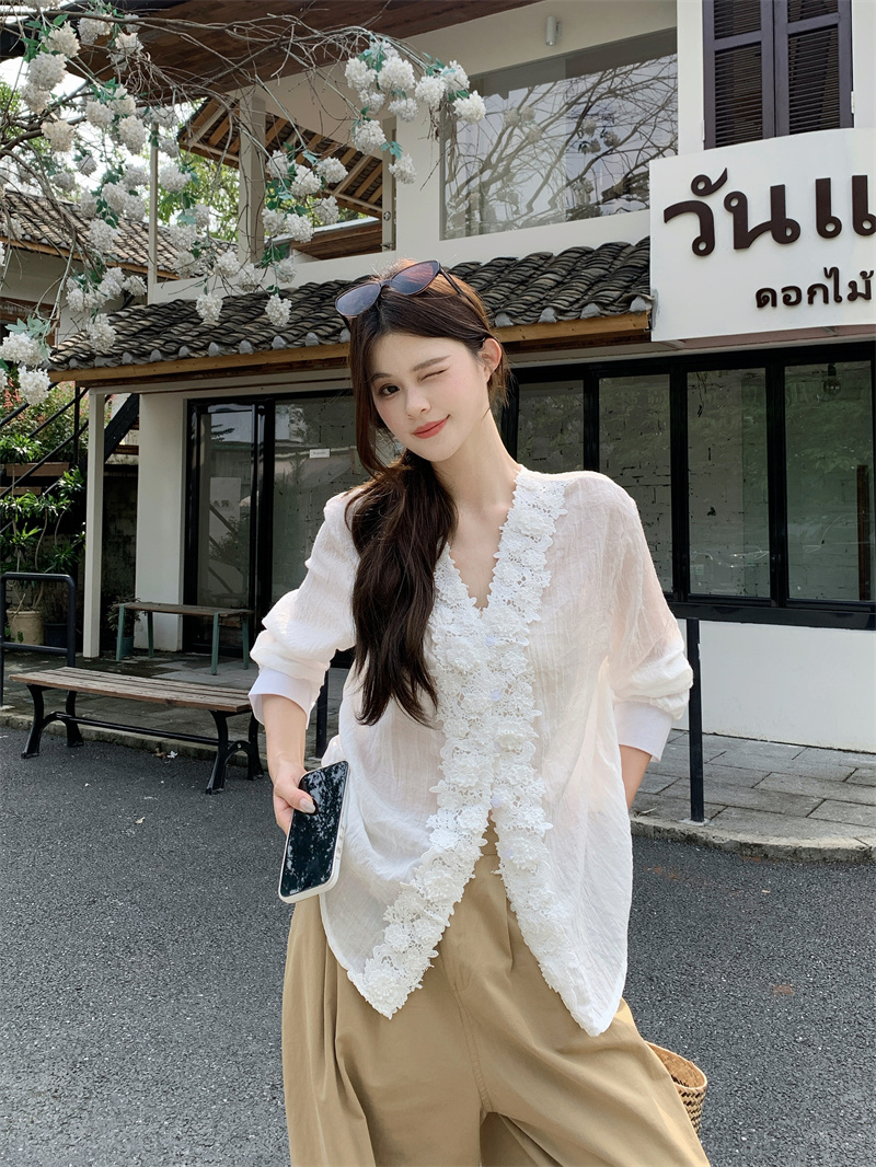 2026 Summer Lace Trim V-Neck Drop Shoulder Embroidered Sun Protection Shirt Top - Image 4