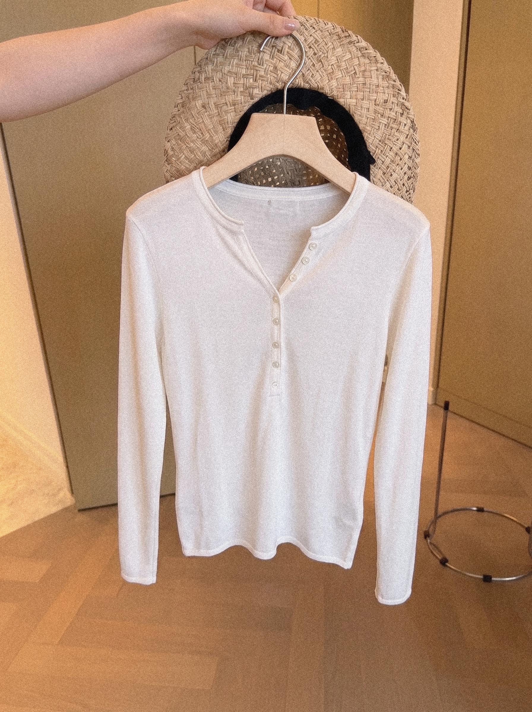 Women's V-Neck Long Sleeve Knit Top with Shell Buttons - Image 2