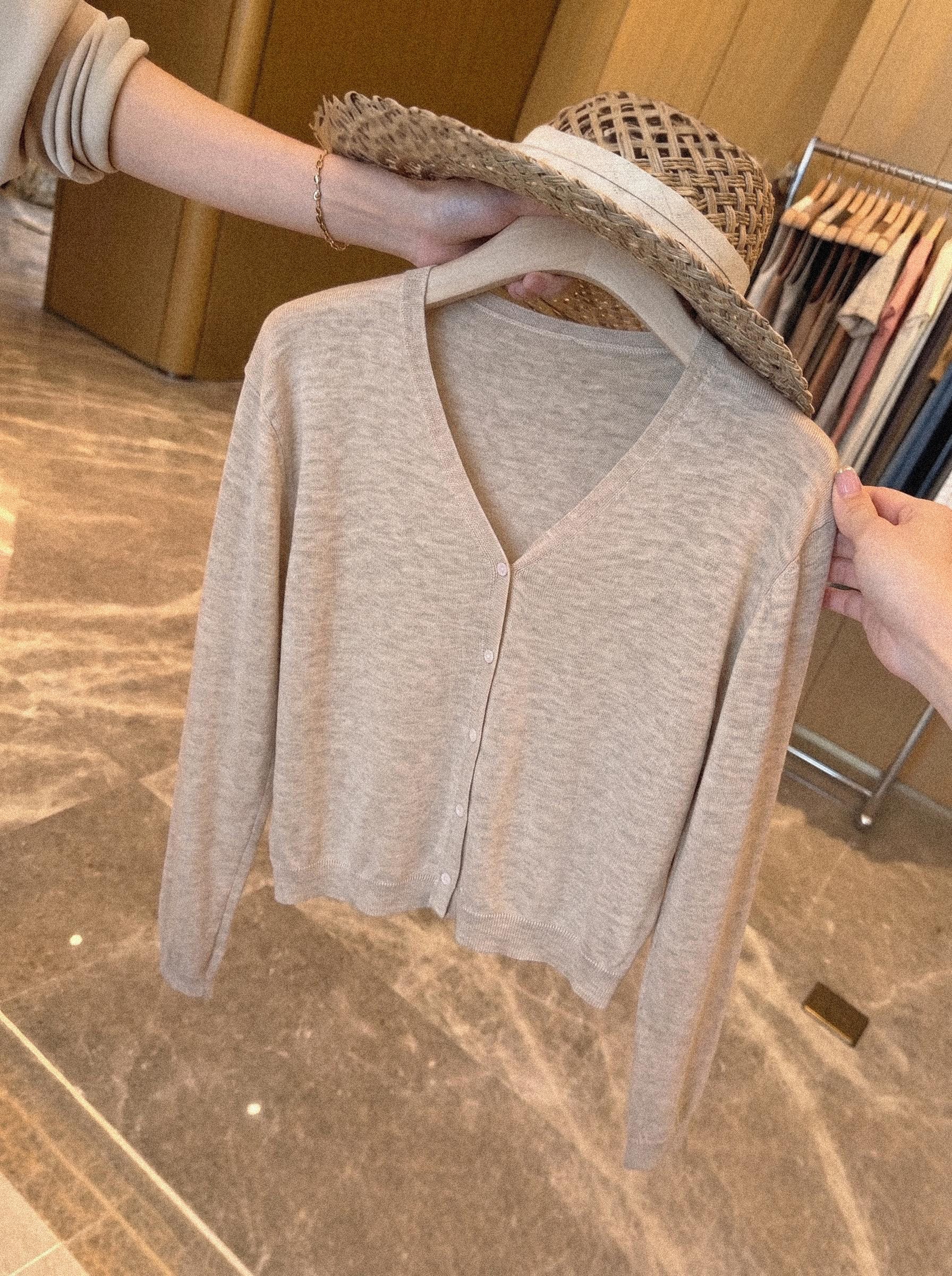 V-Neck Knit Cardigan Women's Early Autumn 2026 Thin Knit Sweater Top - Image 2