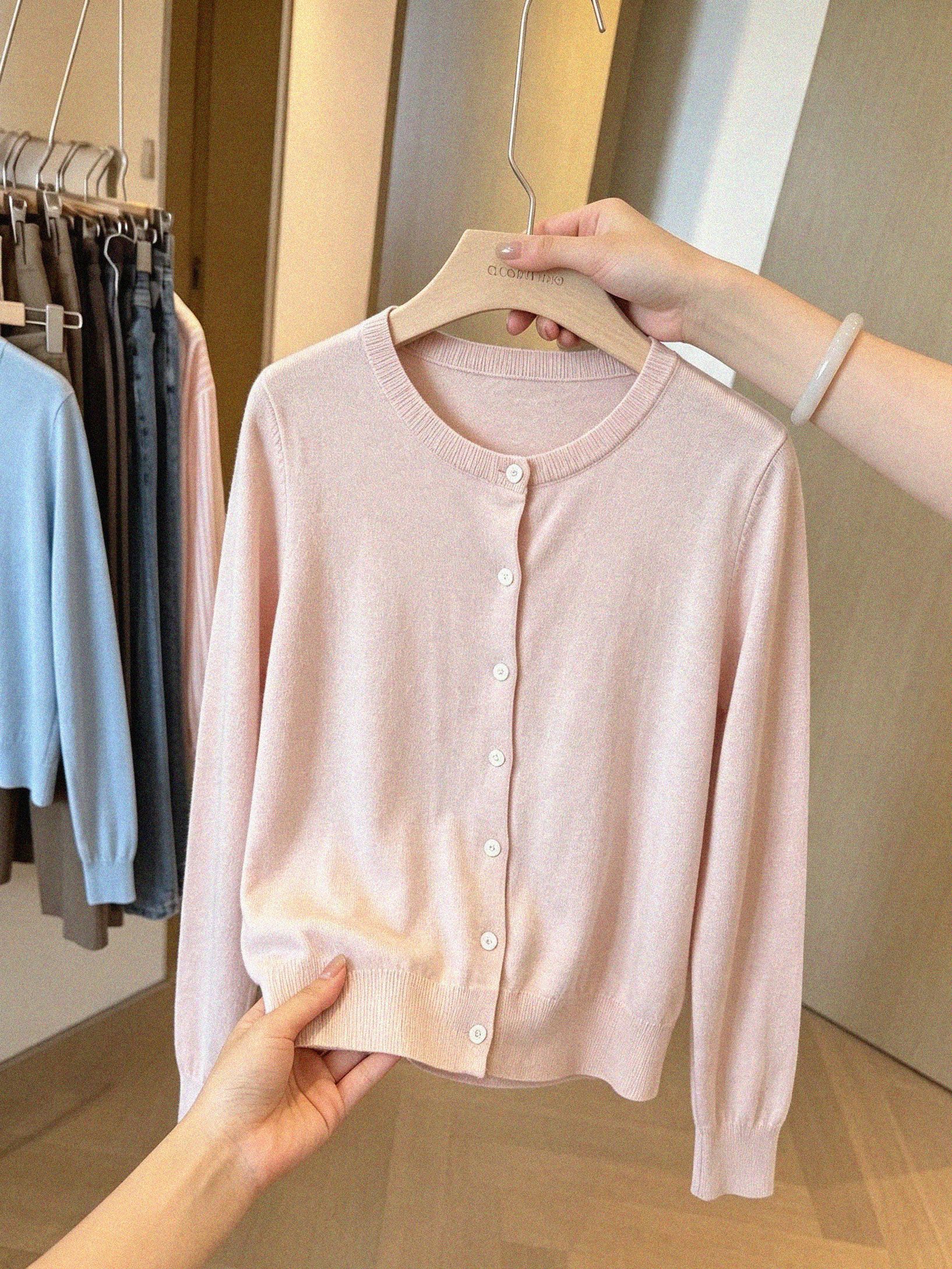 Women's Round Neck Button Knit Cardigan Loose Casual Versatile Outerwear - Image 4